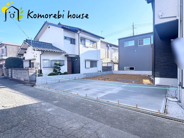 蓮田市緑町　14期　新築一戸建て　リガーレ　01の駐車場|10/17撮影