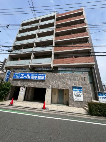 OAZO千里丘の外観