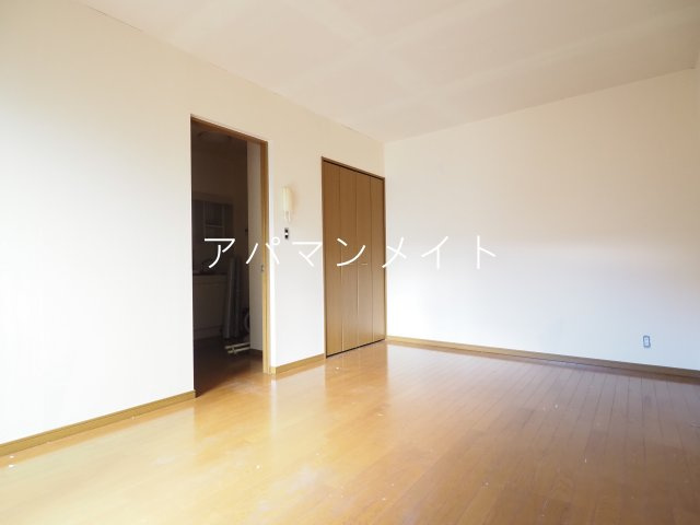 【寝室】 | アムールとつか | 開放的な寝室です