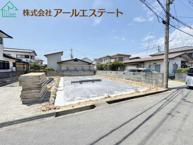 加古川市新神野8丁目6期　　加古川線「神野駅」徒歩10分の前面道路含む現地写真