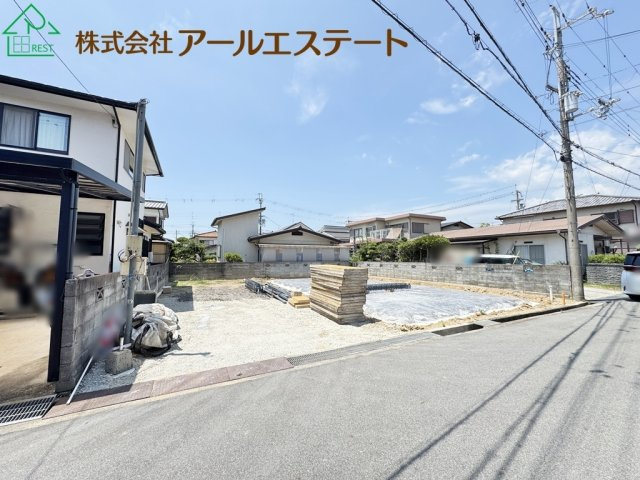 加古川市新神野8丁目6期　　加古川線「神野駅」徒歩10分の前面道路含む現地写真