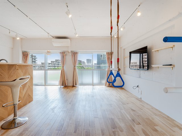 マンション東陽町の居間・リビング|こちらの居間で趣味の時間をお楽しみください