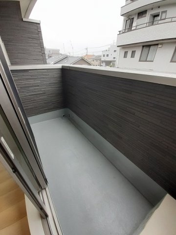ＫメゾンⅠのバルコニー|バルコニーからの眺めを楽しみながら食事をしませんか
