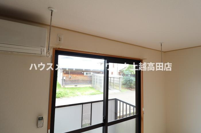 ビビッドＫの展望|室内物干し（参考同型108号室室内写真）