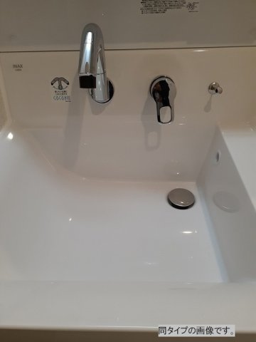 アルカディアⅢの洗面所|忙しい朝には欠かせない洗面所です