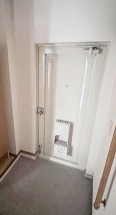 齊藤マンションの玄関