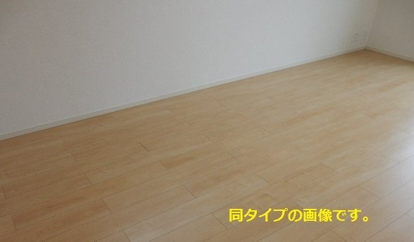 アルカディアⅠの居間・リビング|ゆったりとしたリビングです