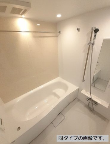 アルカディアⅠの浴室|コンパクトで使いやすいお風呂です