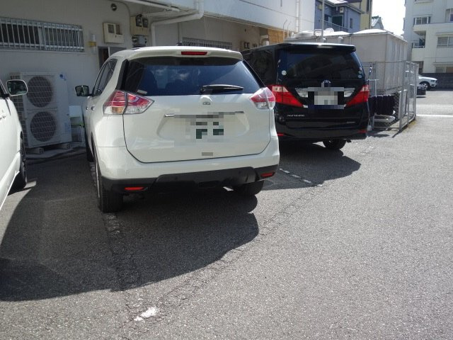 中西第3マンションの駐車場