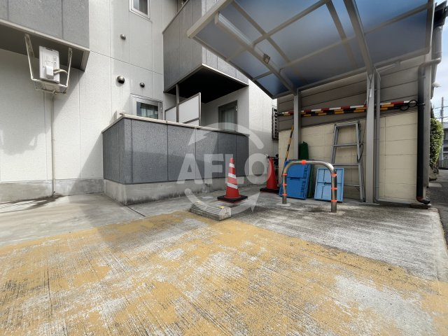 プリヴェ江坂のその他|駐輪場