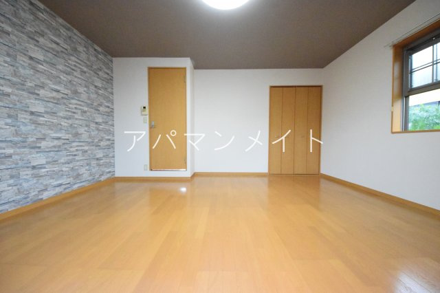 【居間・リビング】 | アムールCerisier | 広ーいお部屋です！