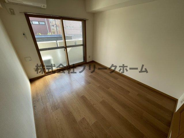武蔵野市吉祥寺本町２丁目の賃貸マンションの居間・リビング