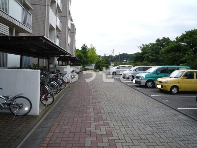 シーブリーズ金沢の駐車場