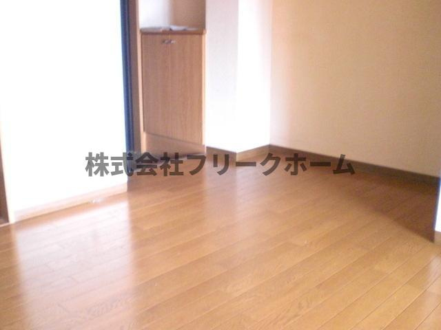 小金井市本町１丁目の賃貸マンションの居間・リビング