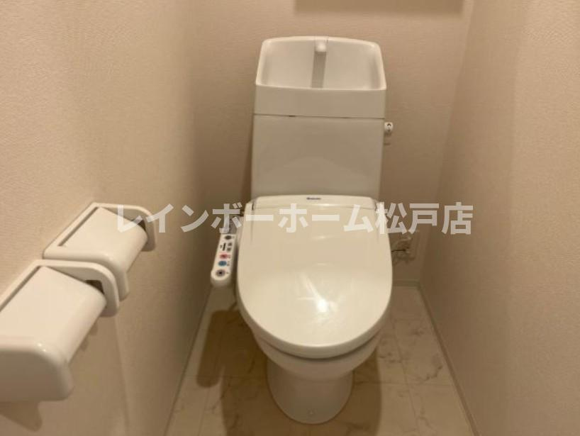 【仲介手数料：50％OFF】対象物件！のトイレ|落ち着いた色調のトイレです
