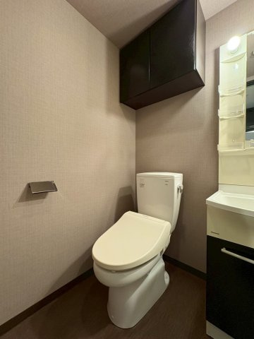 ブレシア銀座イーストのトイレ|シンプルで使いやすいトイレです
