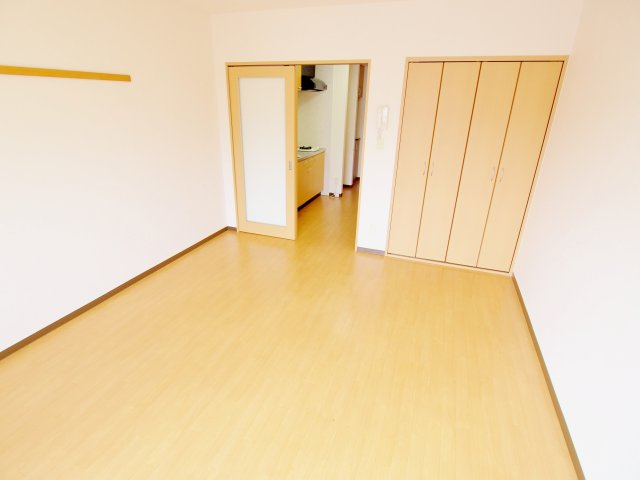 JRBハイツ矢野Ⅲ番館の居間・リビング