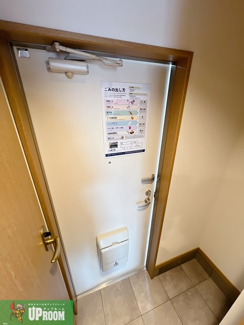 シーズンコート犬山の玄関
