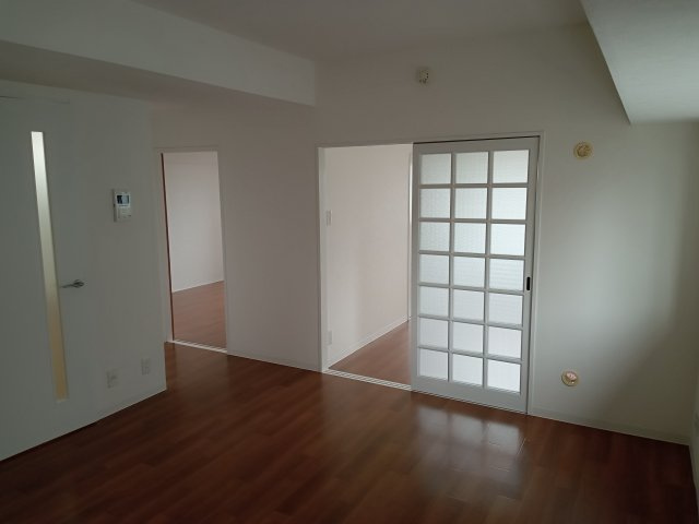 ホワイトコートⅢの居間・リビング