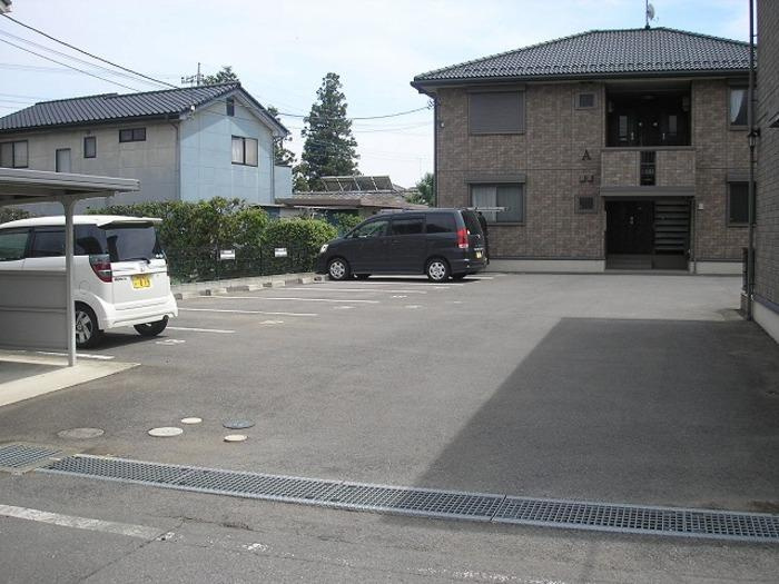 ステイブルBの駐車場