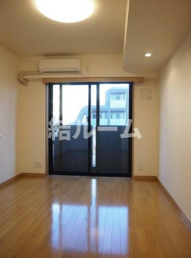 板橋区小茂根４丁目の賃貸マンションの居間・リビング