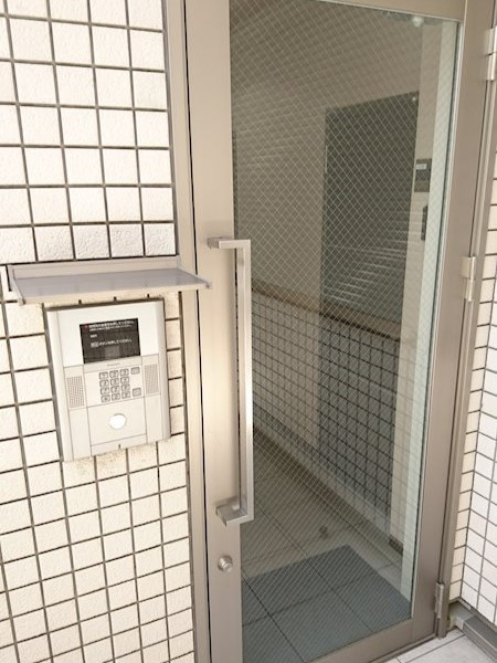 BITURBOのエントランス