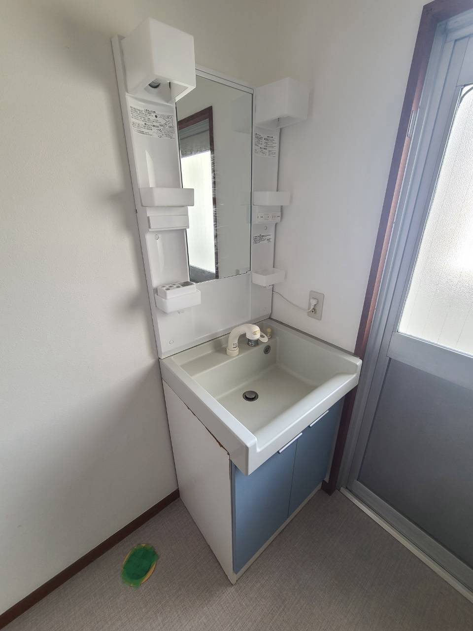 ハイツ瓦木の洗面所