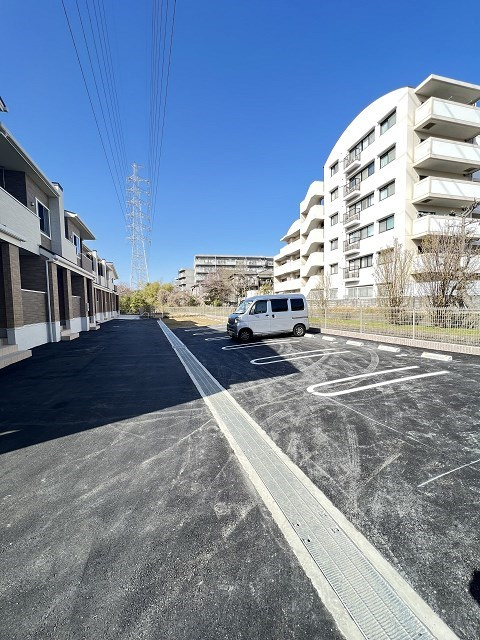メゾンリヴィエールⅠの駐車場