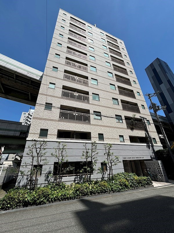 ダイドーメゾン大阪本町EASTの外観
