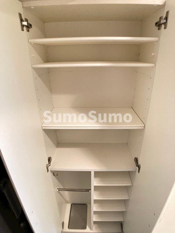 プレサンス心斎橋ザ・スタイルの収納