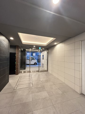 ラシーヌ瓦屋町のロビー