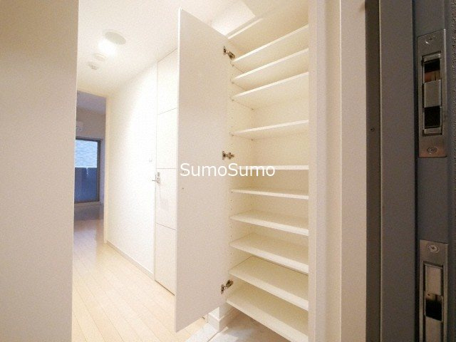 スワンズシティ天満橋の収納