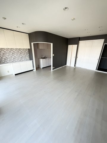 カサベラ新在家ツインズⅡ号館の居間・リビング