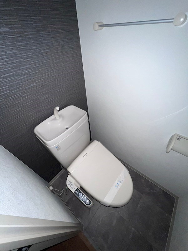 アーデンタワー立売堀のトイレ|シンプルで使いやすいトイレです