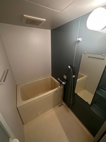 アーデンタワー西本町の浴室