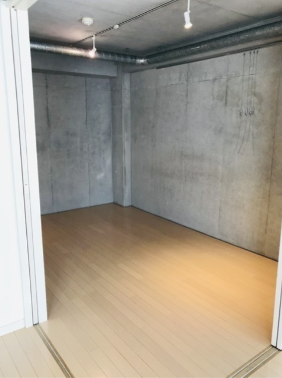川崎市中原区木月３丁目の賃貸マンションの居間・リビング