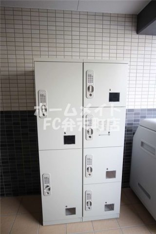 【その他共用部分】 | ステイブルコート弁天町 | 宅配ボックスです