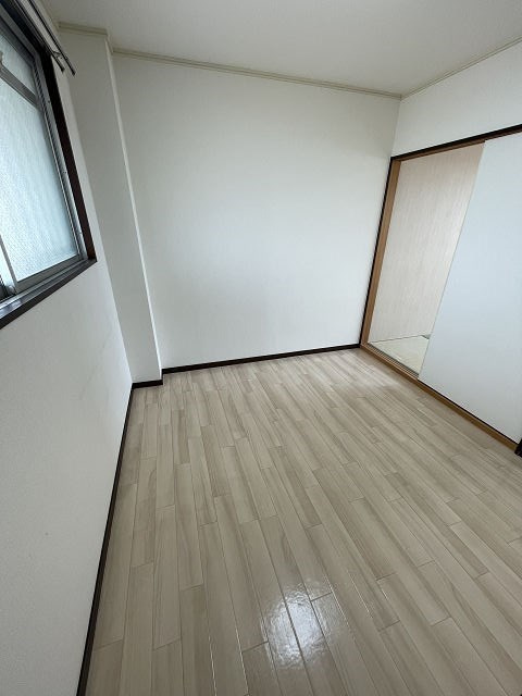スペリティ岡山5番館の洋室|落ち着いた色調の洋室です