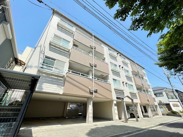 スペリティ岡山5番館の外観|落ち着いた雰囲気の外観です