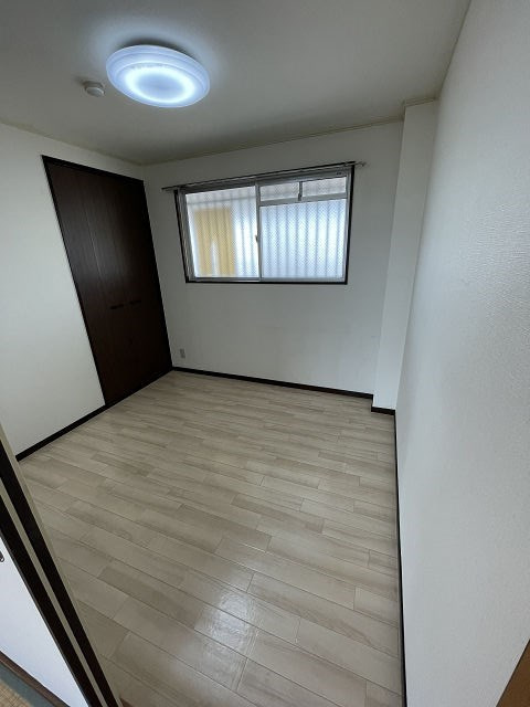 スペリティ岡山5番館の寝室|開放的な寝室です