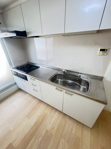 西宮市天道町の賃貸マンションのキッチン