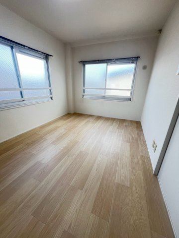 西宮市天道町の賃貸マンションの寝室
