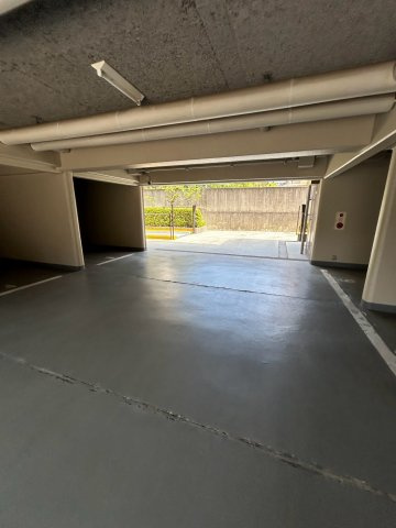 マインズ芦屋の駐車場