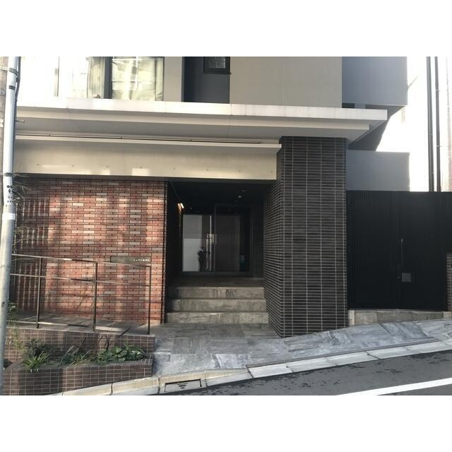 ミュプレ表参道のエントランス