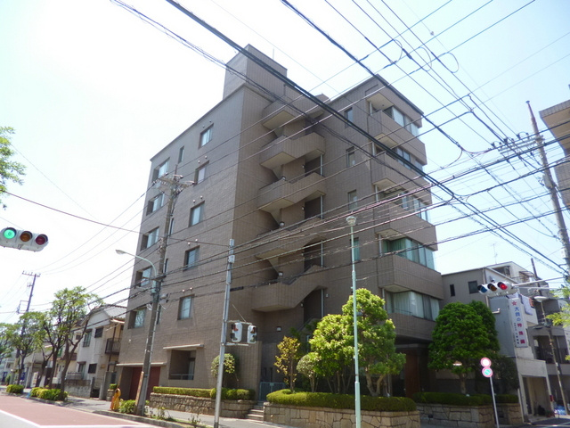 ＬＡＮＡＩ　１５２１の外観|タイル貼りのＲＣマンション。