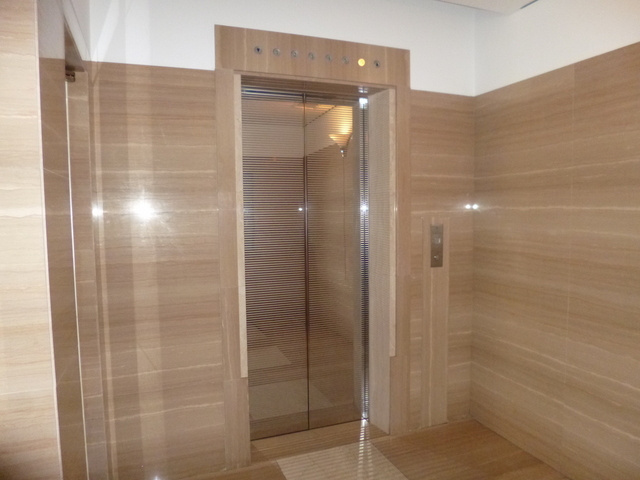 ＬＡＮＡＩ　１５２１のその他共用部分|エレベーター完備。