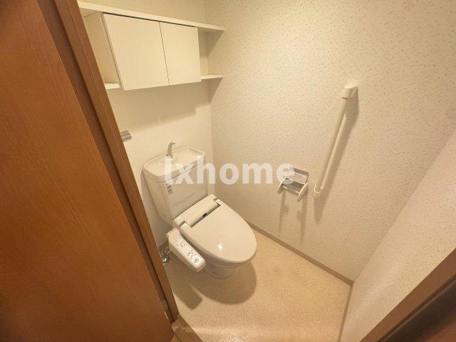 ボルベールのトイレ|ゆったりとした空間のトイレです
