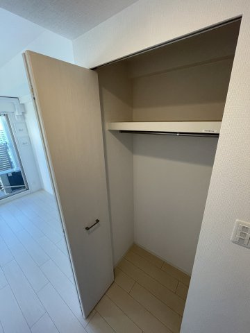 【収納】エスリード大阪ザ・ルクス