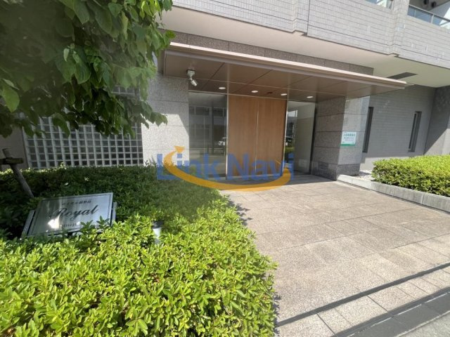 【エントランス】 | ロイヤル御幣島