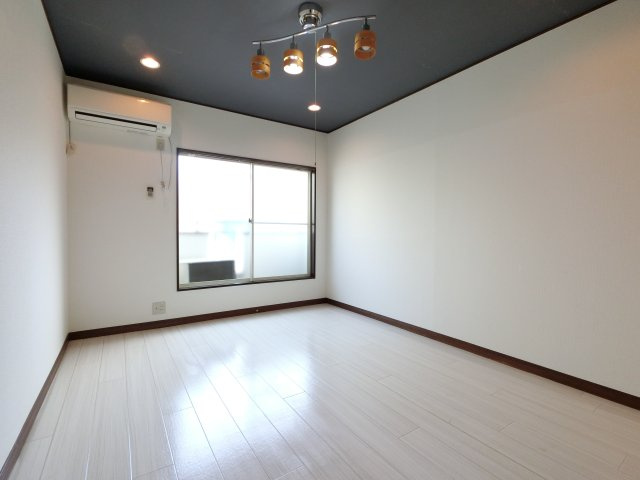 ESTATE紫苑No.2の寝室